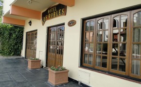 Hotel Los Robles